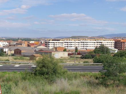 Image of Lardero Image of Lardero