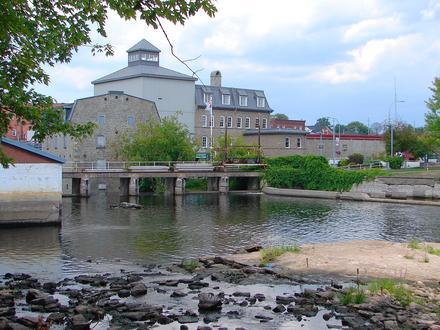 Hình ảnh về Smiths Falls Hình ảnh về Smiths Falls