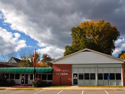 Image of Selmer, Tennessee Image of Selmer, Tennessee